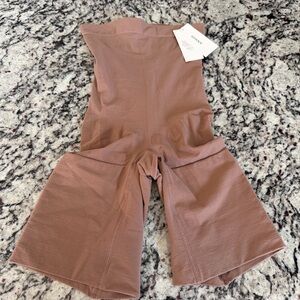 SPANX NWT Higher Power short lg